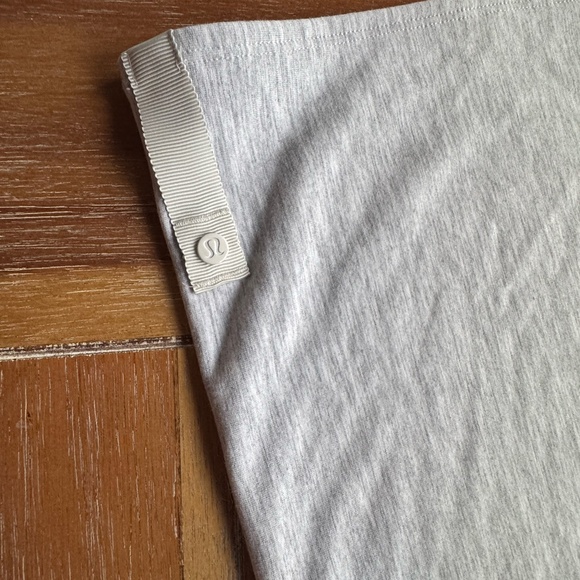 Lululemon Vinyasa Scarf Heather Grey Modal - NWOT - Picture 3 of 4